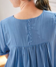 Tiaclasse 【洗える】バックギャザーフレアチュニックブラウス