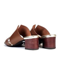 Dominic3 型押しヒール レザーVカットミュール