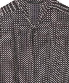 YECCA VECCA ジオメ柄ボウタイブラウス