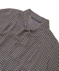 YECCA VECCA ジオメ柄ボウタイブラウス