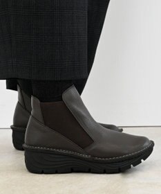 Pointer 本革超軽量サイドゴアショートブーツ