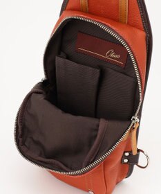 UNBILLION Otias シュリンクレザーオイル仕上げタテ型ボディバッグ