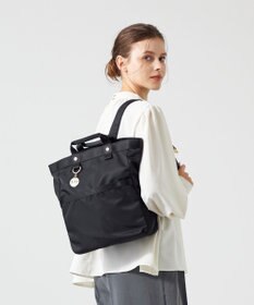 LA BAGAGERIE チャーム付き　ナイロンリュック