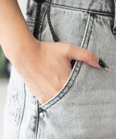 WEGO ロゴスタッズハーフパンツ