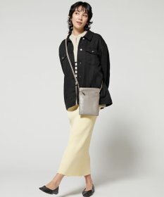 LA BAGAGERIE シープレザー　スクエアポシェット