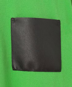 BEIGE， 【洗える】NADIA / レザーポケット付き半袖ニットTシャツ