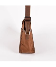 Y'SACCS ヒートエンボス ポルカドットポシェット