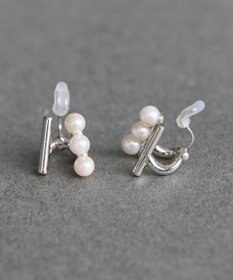 Phoebe 【痛くないシリーズ/金属アレルギー対応】ダブルデコレイトパールライトフィットイヤリング　シルバー