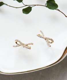 Phoebe フィミニティーリボンビジューピアス