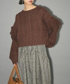 Green Parks フリンジスリーブショート丈ケーブルニット