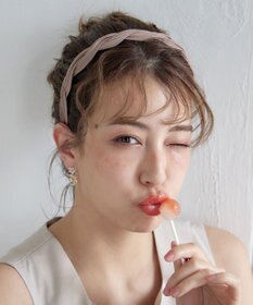 Tiaclasse ガラスダブルフラワーピアス