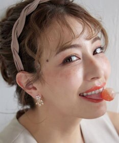 Tiaclasse ガラスダブルフラワーピアス