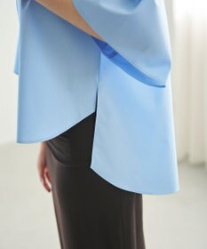 #Newans 【洗濯機可能/シワになりにくい】〈お尻・太ももをカバー〉フレアスリーブイタリアンカラーシャツ