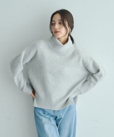 YECCA VECCA スリットタートルネックニット