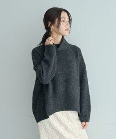 YECCA VECCA スリットタートルネックニット