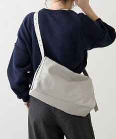 russet トライアングルショルダーバッグ(CE-1675)