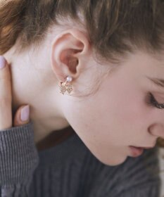 Maison de FLEUR リボンビジューイヤリング