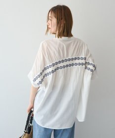 YECCA VECCA バック刺繍バンドカラーシャツ