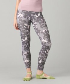 Chacott ローズシルエットレギンス