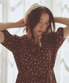 Feroux カシュクールデザイン 小花プリントワンピース