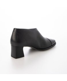 MODE ET JACOMO <D'ICI>チャンキーヒールブーティーパンプス