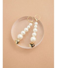 Green Parks ・ＨＡＬＦ　ＴＩＭＥ　パールロングピアス