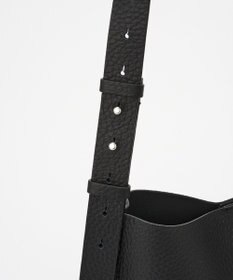 IACUCCI ルオータ ミディアムショルダー ALCE