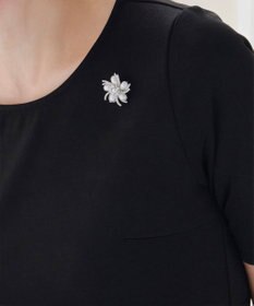 Tiaclasse 【選べる2TYPE】スモールフラワーブローチ