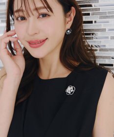 Tiaclasse 【選べる2TYPE】スモールフラワーブローチ