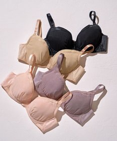 WACOAL 【小さく見せるブラ】 シンプル ブラジャー 着やせ効果 コンパクトにメイク バストの突出をおさえる 背中の段差を軽減 大きいサイズ レディース BRB452 /ワコール