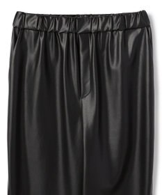 BEIGE， HYAL / フェイクレザーカービーラインイージーパンツ