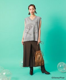 Green Parks ＴＯＹ　ＳＴＯＲＹ　／　刺繍Ｖネックニットベスト