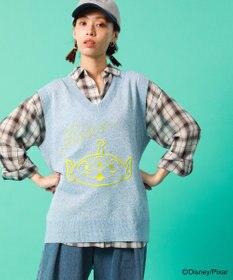 Green Parks ＴＯＹ　ＳＴＯＲＹ　／　刺繍Ｖネックニットベスト