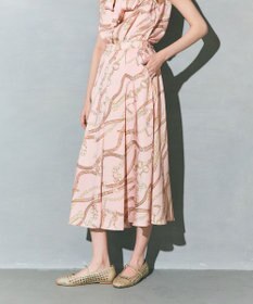 GRACE CONTINENTAL チェーンプリントタックキュロット