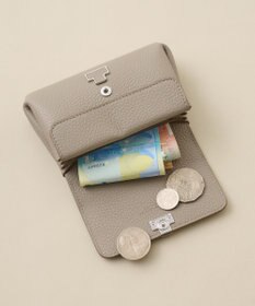 IACUCCI アバ ウォレット CERVO