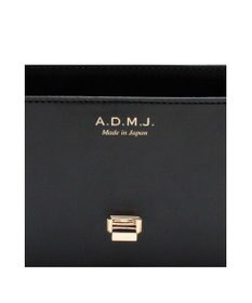 A.D.M.J. 【牛革】ヴィッテリアルマスクエアショルダー