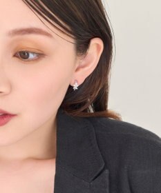 Phoebe ロマンティックビジューバタフライフープピアス　シルバー