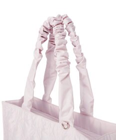 Maison de FLEUR ギャザーハンドルリボンキルティングトート