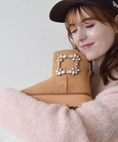 Bridget Birkin 【Bridget Birkin】バックルビジュームートンブーツ
