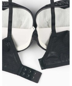 une nana cool 【ノンワイヤーブラ】ぷっくり上胸と背中すっきり BRAGENIC シンプル