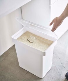 tower 密閉米びつ タワー 20kg 計量カップ付 ホワイト