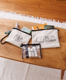 ACE BAGS & LUGGAGE HAyU × ace.  フラットポーチ 3点セット 猫柄 17825