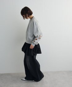 Green Parks フラワーくり抜き刺繍スウェットプルオーバー