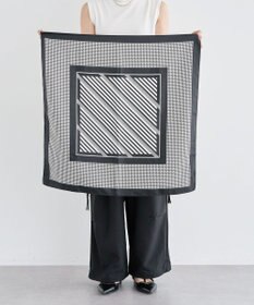 Green Parks ７０ｃｍ　幾何学柄スカーフ