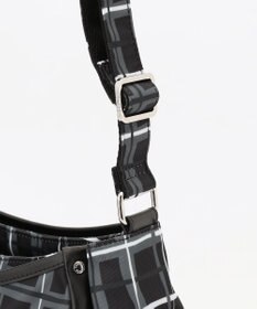 Y'SACCS ドローイングチェックショルダーバッグ