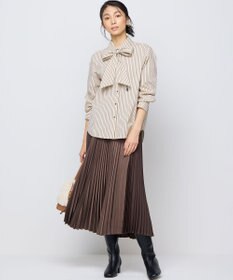 組曲 レザーライクサテン プリーツスカート