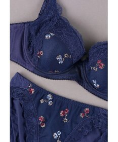 WACOAL 【小顔ブラ】 ブラジャー バストボリュームをコンパクトにメイク しっかり脇押さえ レディース BED403 /ワコール