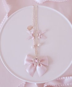 Maison de FLEUR ピンクマニアビジューリボンパールバッグチャーム