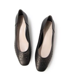 Riz raffinee <Riz raffinee>カットワークフラットパンプス