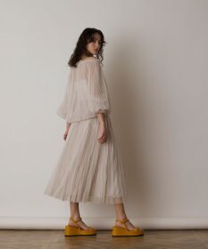 GRACE CONTINENTAL チュールプリーツトップ